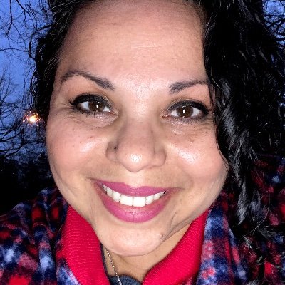 Profile Photo of Lisa Burt (@lmichele2009) on Twitter