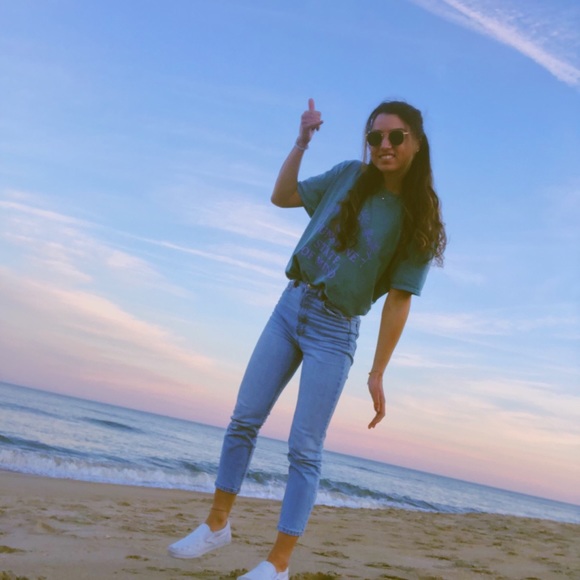 Profile Picture of Marissa Manera (@marissamanera) on Poshmark