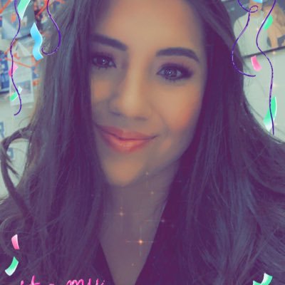 Profile Picture of Adriana Perez (@_adriperez12) on Twitter