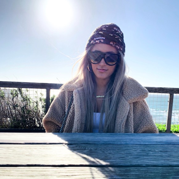 Profile Picture of Morgan Greystone (@morgangreyy) on Poshmark