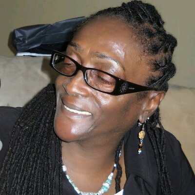 Profile Picture of Wanda Roach (@lolocx) on Twitter