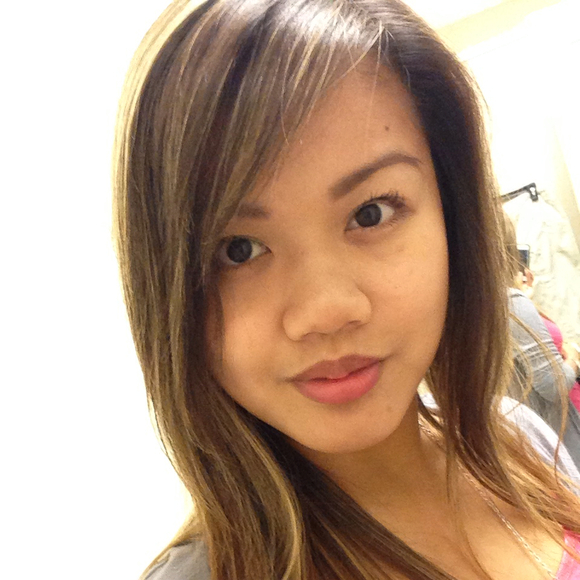 Profile Picture of Florence Pumaras (@fpumaras26) on Poshmark