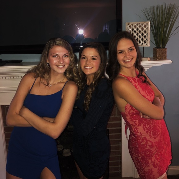 Profile Picture of Lily Westerling (@lily_westerling) on Poshmark