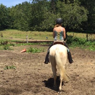 Profile Picture of Melissa M Hahn (@pg95mhk) on Twitter