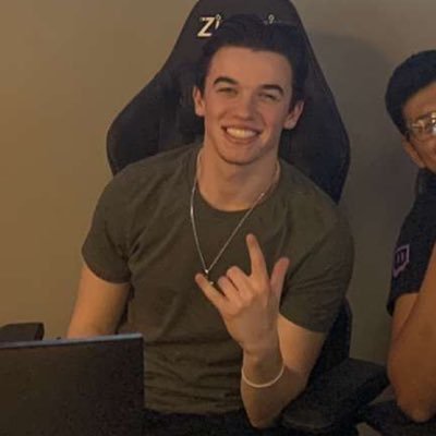 Profile Picture of SF | Smakey (@_deLugo) on Twitter