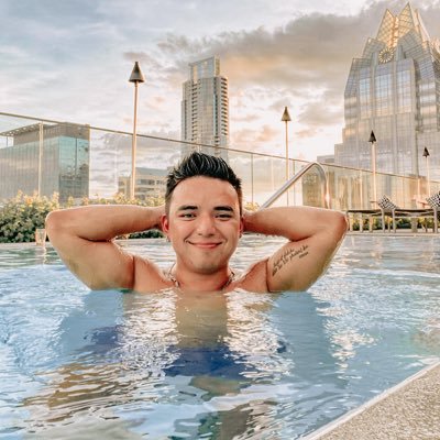 Profile Picture of Max Chavez (@Max_chavez12) on Twitter