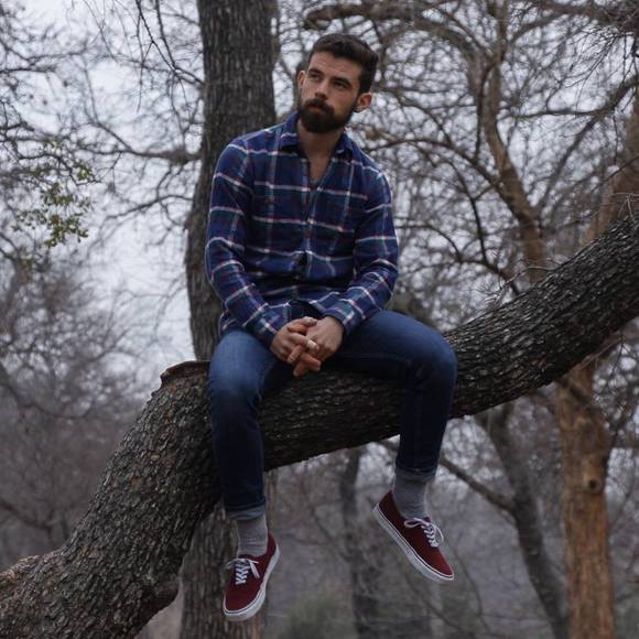 Profile Picture of Thomas Jimenez (@thomasjjimenez) on Poshmark