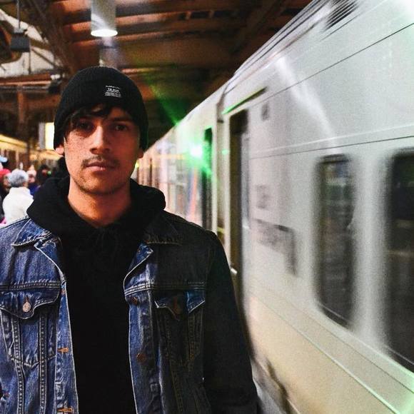 Profile Picture of Matthew Zapata (@matthewlevi52) on Poshmark