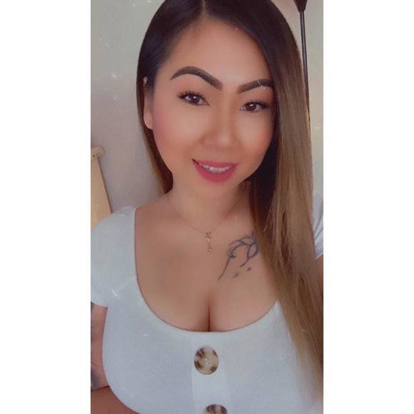 Profile Picture of Kim Phanthavongsa (@love_k12) on Poshmark