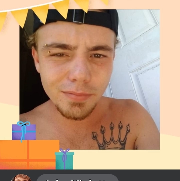 Profile Picture of Angela Neugebauer (@neugebauerad) on Poshmark