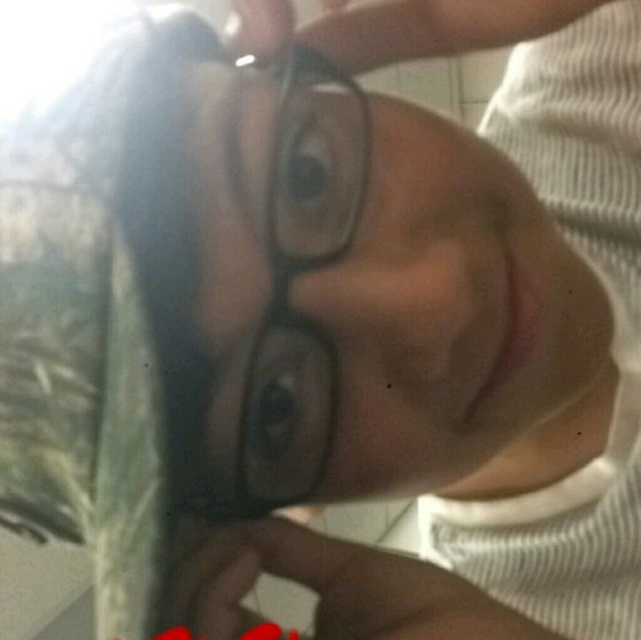 Profile Picture of Joey Nuno (@joey1166) on Poshmark