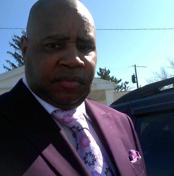 Profile Picture of Larry Rushing (@dreamerush) on Poshmark