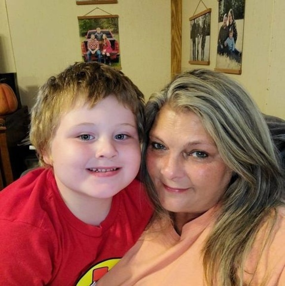 Profile Picture of Lori Lancaster (@lorilancaste237) on Poshmark