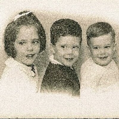 Profile Picture of Nancy Salter (@Nanoffewwords) on Twitter