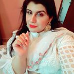 Profile Picture of Arooj (@beautygablogger) on Instagram