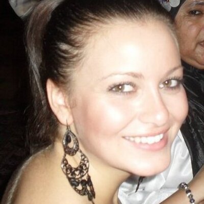 Profile Picture of Elizabeth Mule (@elizabethm1988) on Twitter