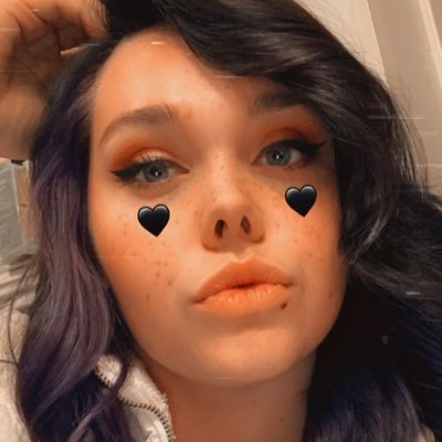 Profile Picture of Miranda Fay (@MirandaFay18) on Twitter