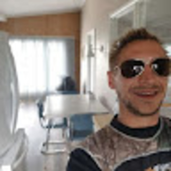 Profile Picture of Andrew Bourbonnais (@andy2237) on Poshmark