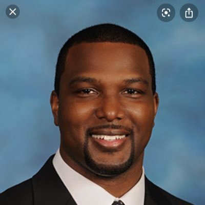 Profile Picture of Napoleon Harris (@Napoleon_Harris) on Twitter