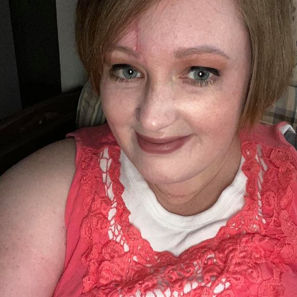 Profile Picture of Kelley Tobyne (@kcibery) on Poshmark