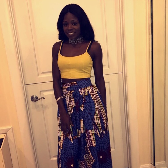 Profile Picture of Queenesther Oyeneyin (@queenoye) on Poshmark