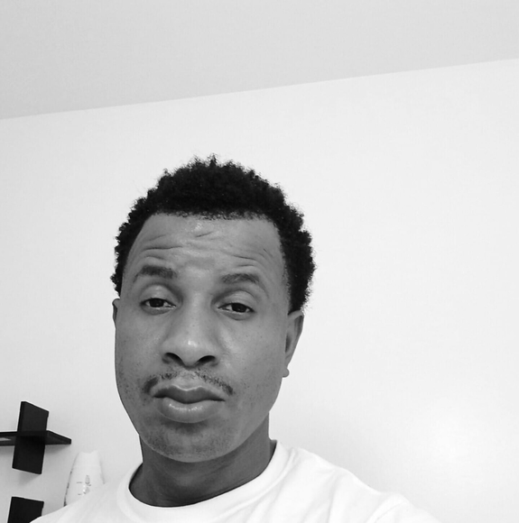 Profile Picture of Samuel Graham (@oniel26) on Poshmark