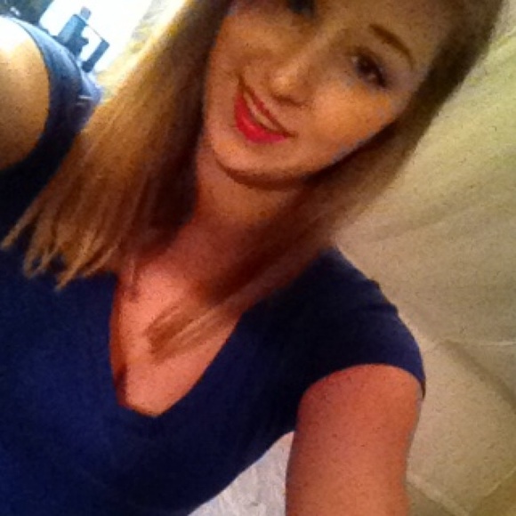 Profile Picture of Sarah Brumitt (@sjb8394) on Poshmark