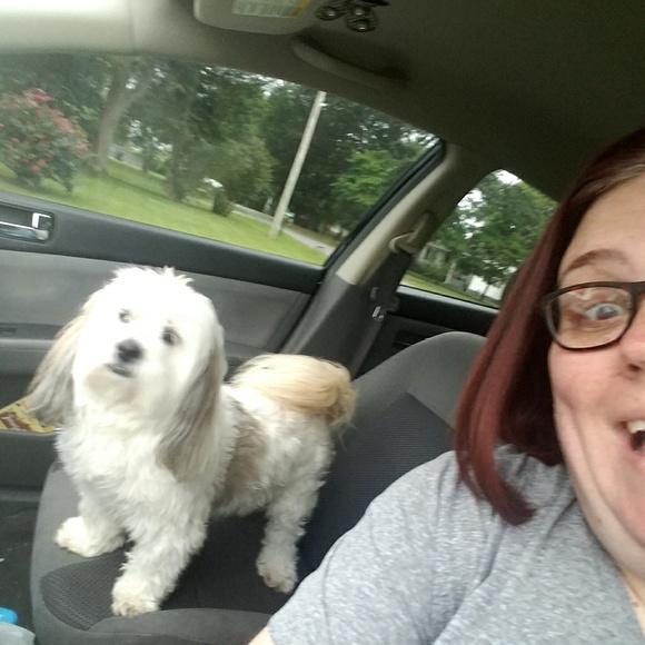 Profile Picture of Brandy Baldwin (@bkat0295) on Poshmark