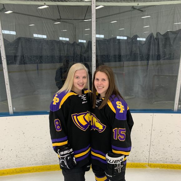 Profile Picture of Brie Larkowski (@brielarkowski) on Poshmark