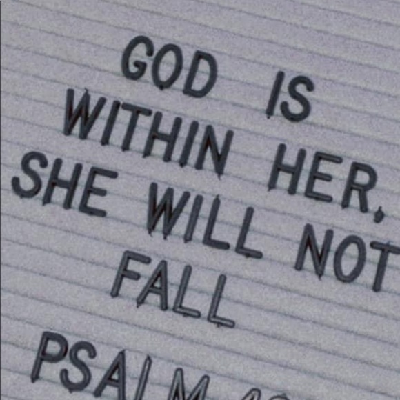 Profile Picture of Alexis Yancey (@alexis2633) on Poshmark