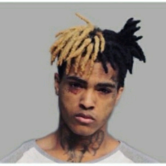 Profile Picture of Andrew Saucedo (@andrews247) on Poshmark