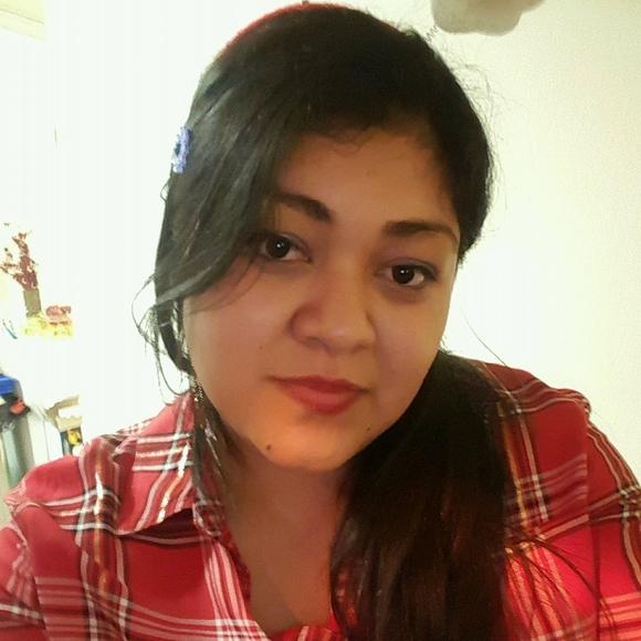 Profile Picture of Ruby Silva (@leslykimi2525) on Poshmark