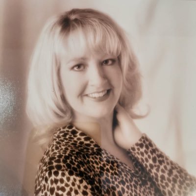 Profile Picture of Jackie Hodge  💙 (@hodge_jackie) on Twitter