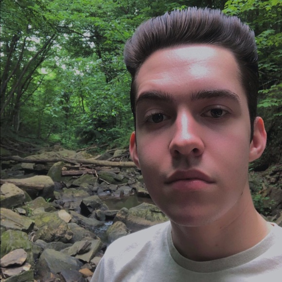 Profile Picture of Nathan Inman (@nathan_inman) on Poshmark