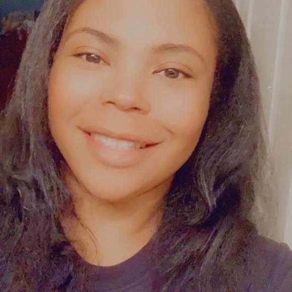 Profile Picture of Tonya Waller (@wallertonya) on Poshmark