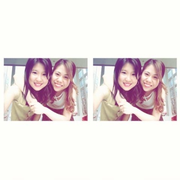 Profile Picture of Ruby Zhang (@rubyzhang584) on Poshmark