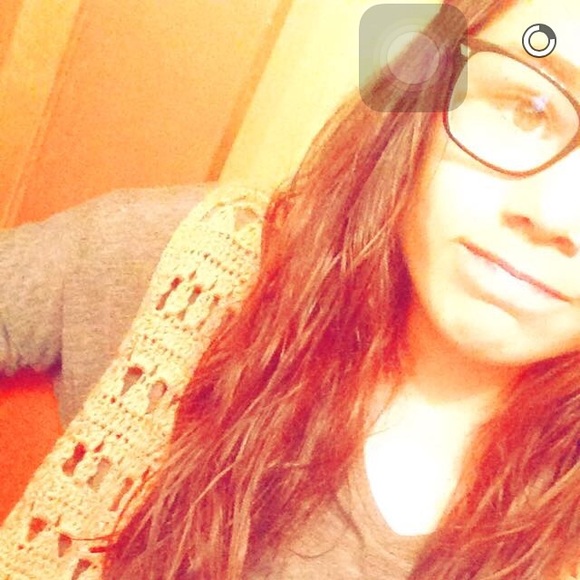 Profile Picture of Brianna Vestal (@briannavestal12) on Poshmark