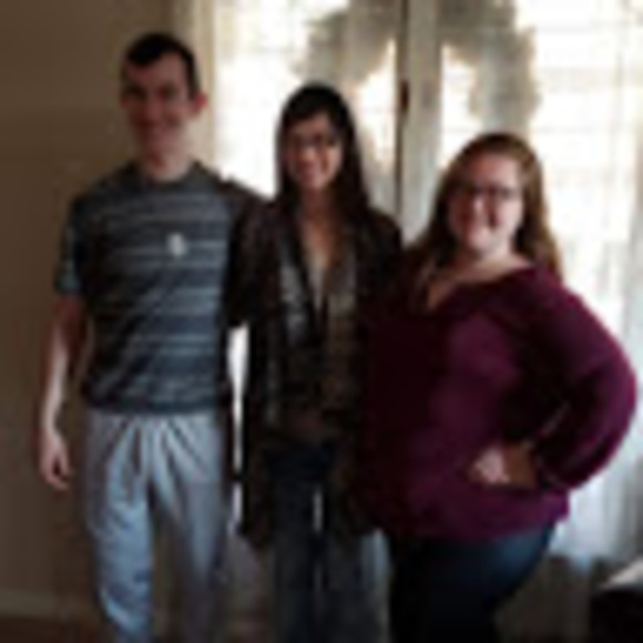 Profile Picture of Alexandria Payton (@alexpayton17) on Poshmark