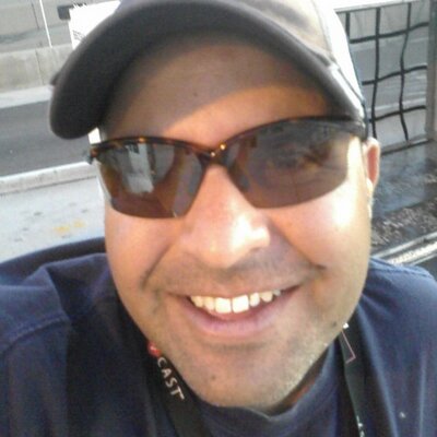 Profile Picture of John Silvas (@johnnikiki) on Twitter