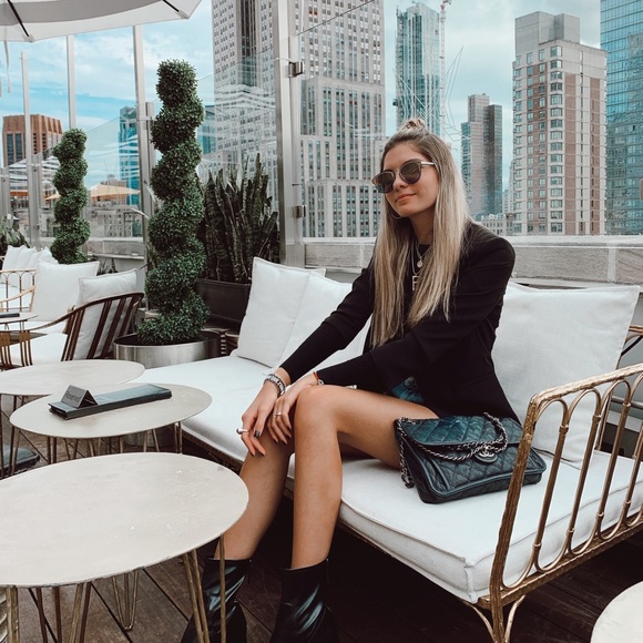 Profile Picture of Paula Allison (@apa98) on Poshmark