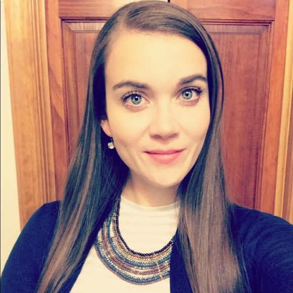 Profile Picture of Danielle Roche (@roched) on Poshmark