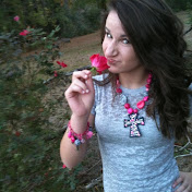 Profile Picture of Jamie Redd (@CutiePie17681) on Youtube