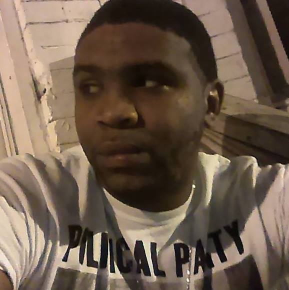 Profile Picture of Ceez Ceo (@ceezceo2) on Poshmark