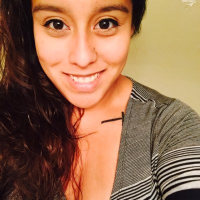 Profile Picture of Alexandra Gonzalez (@allietina17) on Twitter