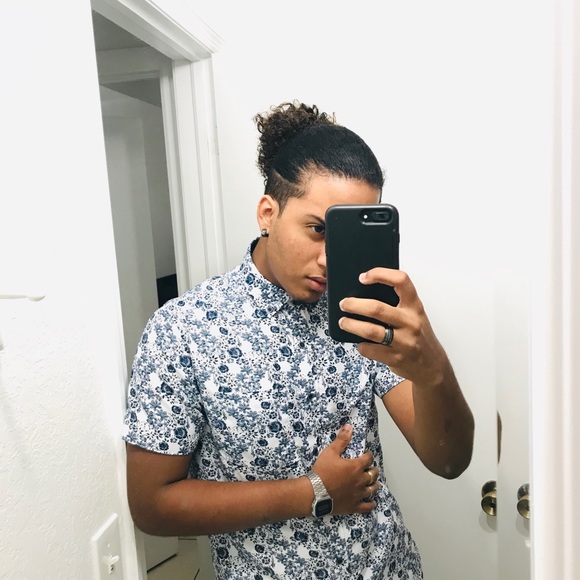 Profile Picture of James m Holguin (@jabama098) on Poshmark