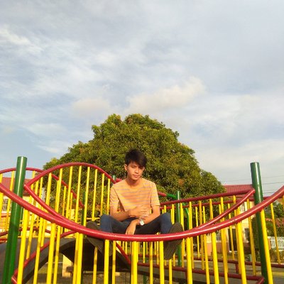 Profile Picture of C 🐬 (@MarcusJoshua15) on Twitter