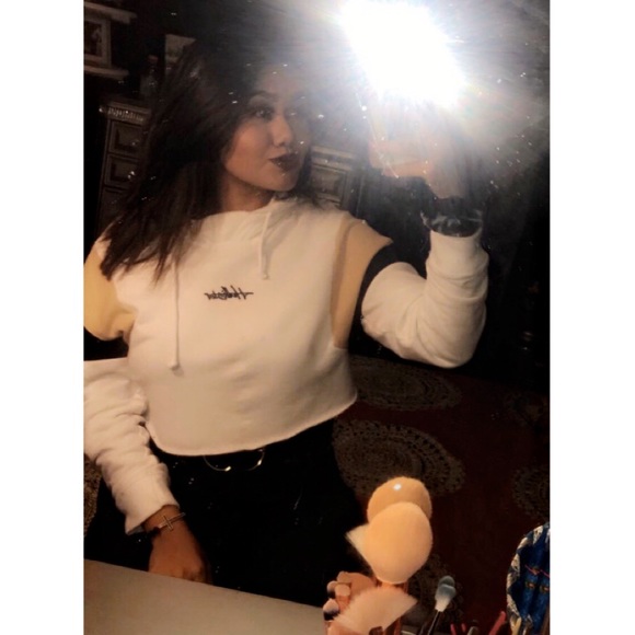 Profile Picture of Lidia Acevedo (@olga_acevedo) on Poshmark