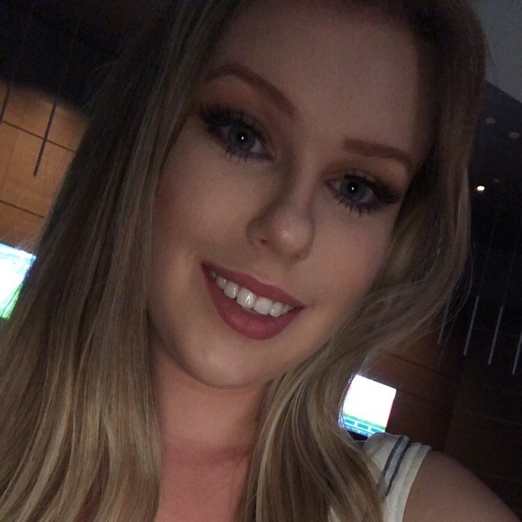 Profile Picture of Hayley Mcconkey (@hamcconkey) on Poshmark