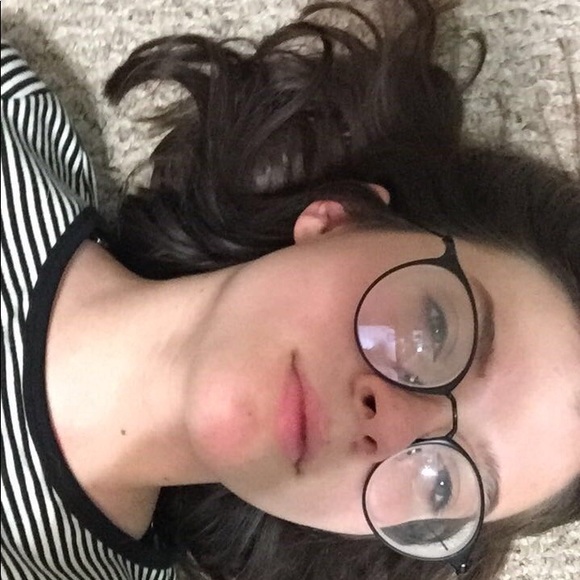 Profile Picture of Asan Roberts (@asanrober) on Poshmark