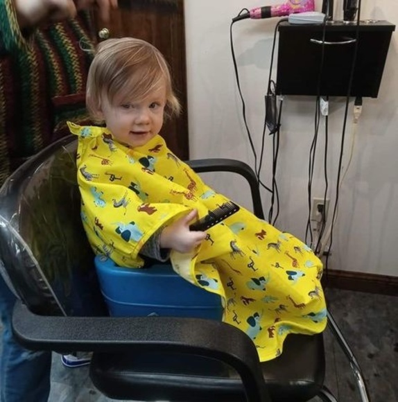 Profile Picture of Della Bryant (@bryantdella) on Poshmark